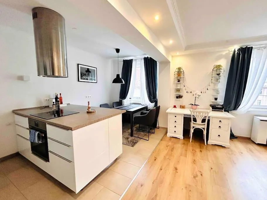 Dreamy Home: Central And With Perfect Connections فيينا 0*,  النمسا